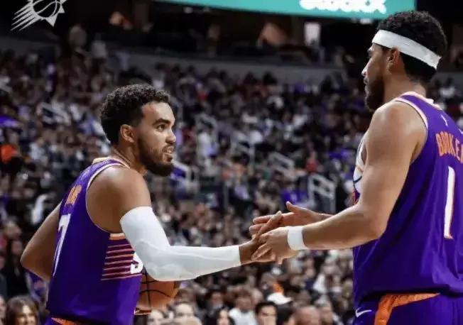 独行侠险胜篮网,卢卡斯-多诺维奇发挥出色 独行侠险胜篮网,卢卡斯-多诺维奇发挥出色