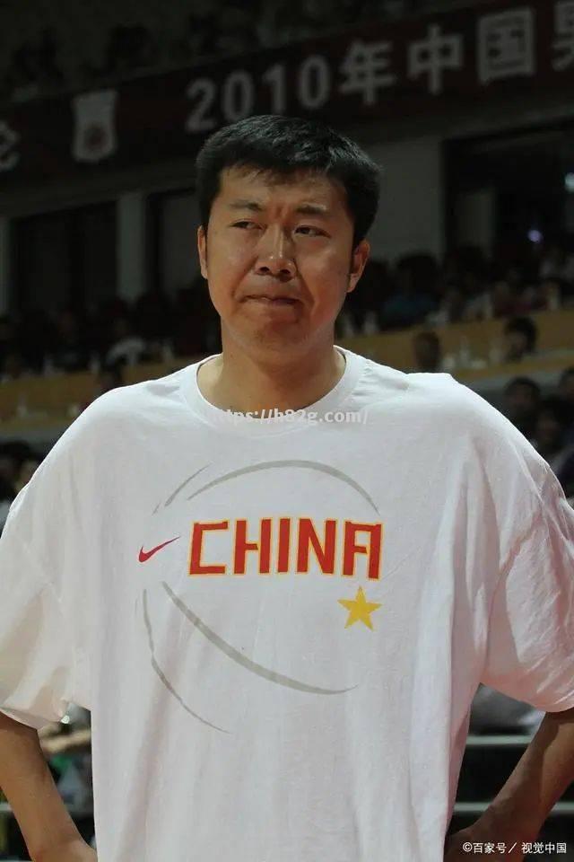 南宫娱乐-经验老将关键时刻发挥，稳定局面