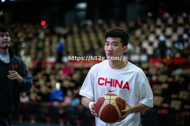 南宫娱乐-西藏男篮逆转艰难胜利,全队欢呼